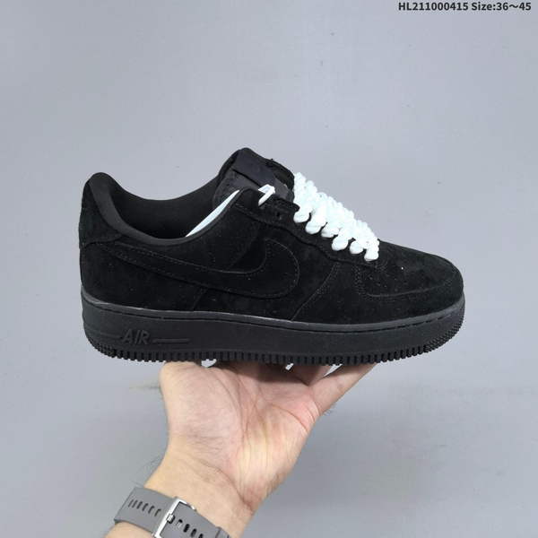 NIKE AIR FORCE 1 '07 LOW VERSATILE, PLATFORM-STYLE CASUAL SNEAKER FEATURING AIR CUSHIONING FOR A HEIGHT-BOOSTING EFFECT. AS5215D10
