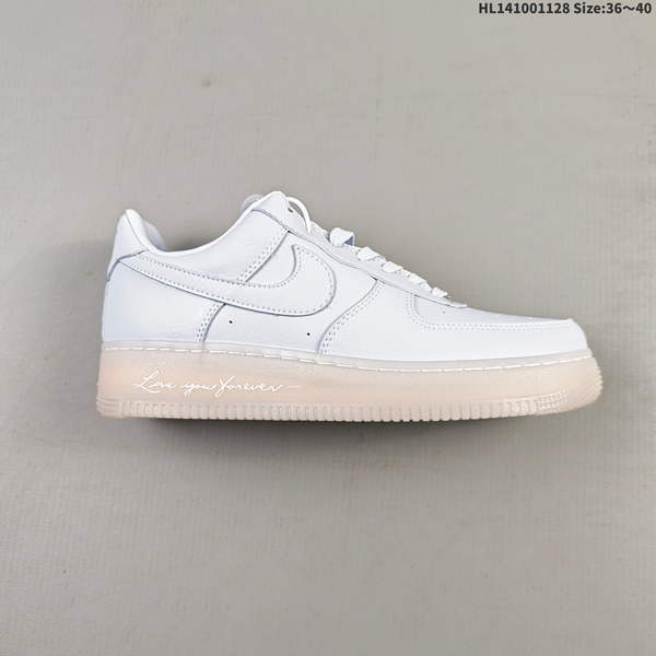 NIKE AIR FORCE 1 '07 LOW VERSATILE, PLATFORM-STYLE CASUAL SNEAKER FEATURING AIR CUSHIONING FOR A HEIGHT-BOOSTING EFFECT. AS5215D18