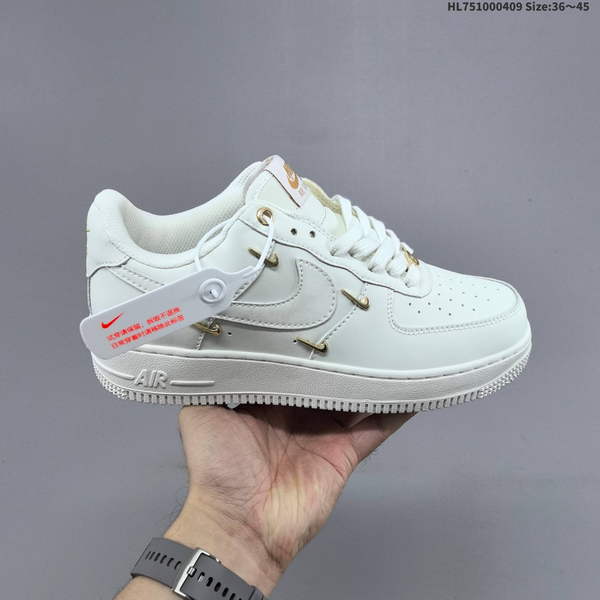 NIKE AIR FORCE 1 '07 LOW VERSATILE, PLATFORM-STYLE CASUAL SNEAKER FEATURING AIR CUSHIONING FOR A HEIGHT-BOOSTING EFFECT. AS5215D27