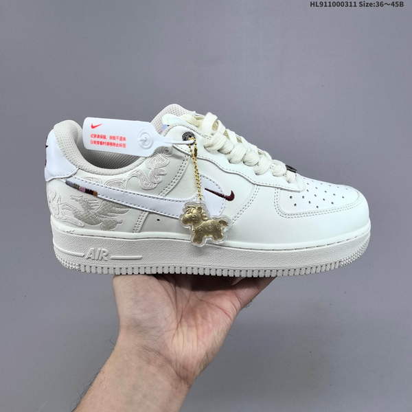 NIKE AIR FORCE 1 '07 LOW VERSATILE, PLATFORM-STYLE CASUAL SNEAKER FEATURING AIR CUSHIONING FOR A HEIGHT-BOOSTING EFFECT. AS5215D30