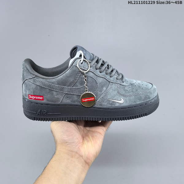 NIKE AIR FORCE 1 '07 LOW VERSATILE, PLATFORM-STYLE CASUAL SNEAKER FEATURING AIR CUSHIONING FOR A HEIGHT-BOOSTING EFFECT. AS5215D40