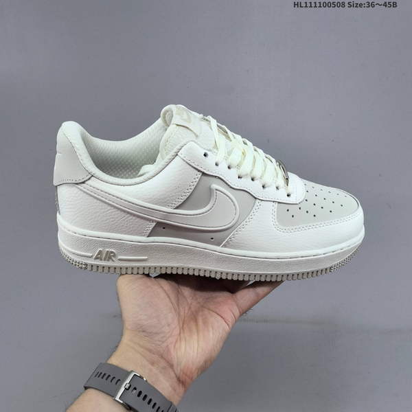 NIKE AIR FORCE 1 '07 LOW VERSATILE, PLATFORM-STYLE CASUAL SNEAKER FEATURING AIR CUSHIONING FOR A HEIGHT-BOOSTING EFFECT. AS5215D49