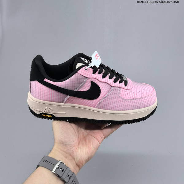 NIKE AIR FORCE 1 '07 LOW VERSATILE, PLATFORM-STYLE CASUAL SNEAKER FEATURING AIR CUSHIONING FOR A HEIGHT-BOOSTING EFFECT. AS5215D56