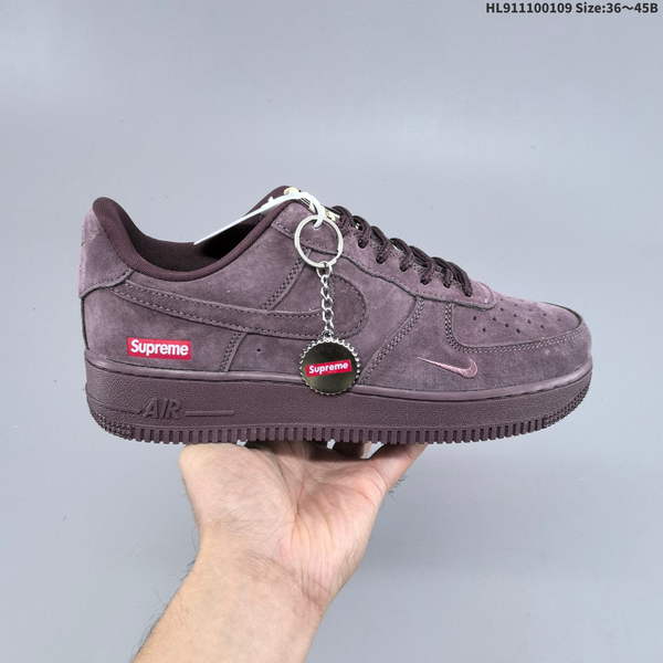 NIKE AIR FORCE 1 '07 LOW VERSATILE, PLATFORM-STYLE CASUAL SNEAKER FEATURING AIR CUSHIONING FOR A HEIGHT-BOOSTING EFFECT. AS5215D61