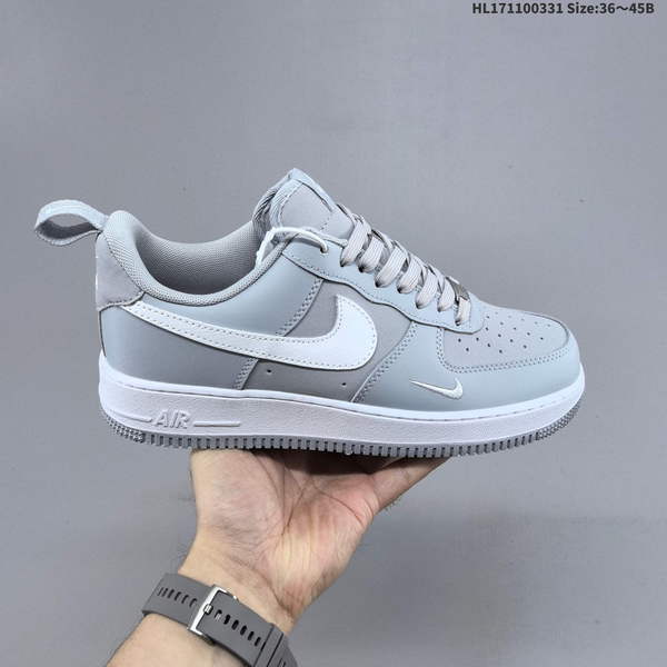 NIKE AIR FORCE 1 '07 LOW VERSATILE, PLATFORM-STYLE CASUAL SNEAKER FEATURING AIR CUSHIONING FOR A HEIGHT-BOOSTING EFFECT. AS5215D77