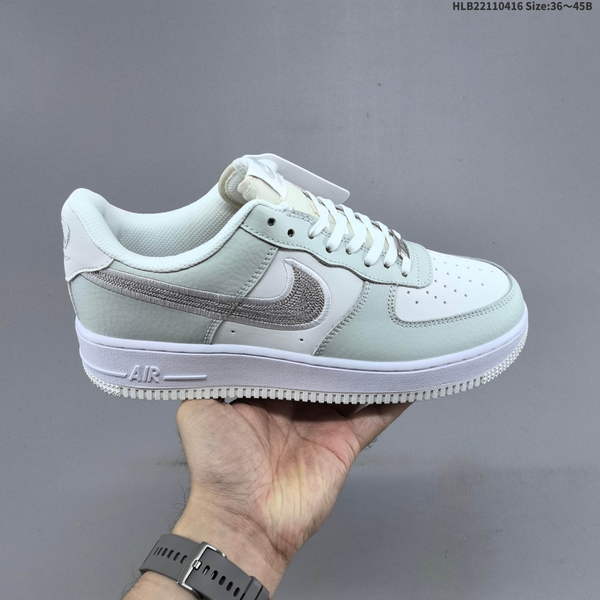 NIKE AIR FORCE 1 '07 LOW VERSATILE, PLATFORM-STYLE CASUAL SNEAKER FEATURING AIR CUSHIONING FOR A HEIGHT-BOOSTING EFFECT. AS5215D84