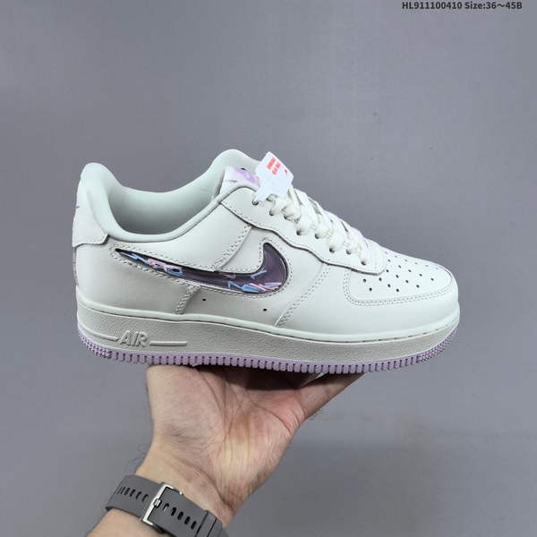 NIKE AIR FORCE 1 '07 LOW VERSATILE, PLATFORM-STYLE CASUAL SNEAKER FEATURING AIR CUSHIONING FOR A HEIGHT-BOOSTING EFFECT. AS5215D90