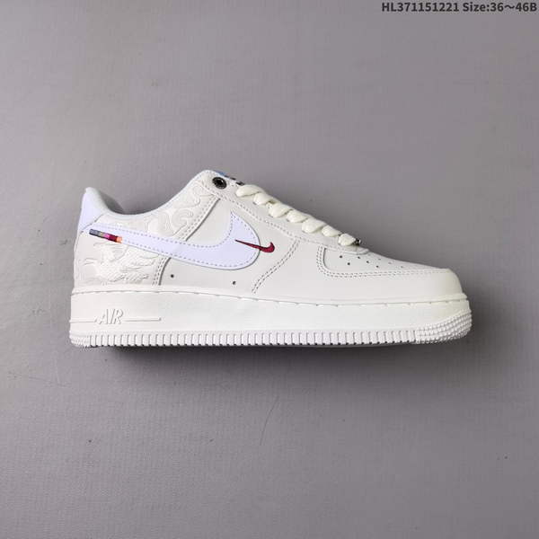 NIKE AIR FORCE 1 '07 LOW VERSATILE, PLATFORM-STYLE CASUAL SNEAKER FEATURING AIR CUSHIONING FOR A HEIGHT-BOOSTING EFFECT. AS5215D115