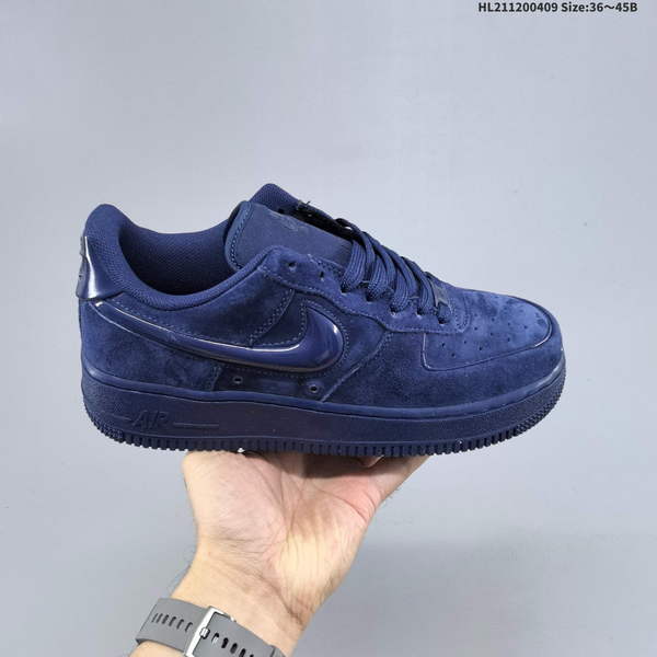 NIKE AIR FORCE 1 '07 LOW VERSATILE, PLATFORM-STYLE CASUAL SNEAKER FEATURING AIR CUSHIONING FOR A HEIGHT-BOOSTING EFFECT. AS5215D126