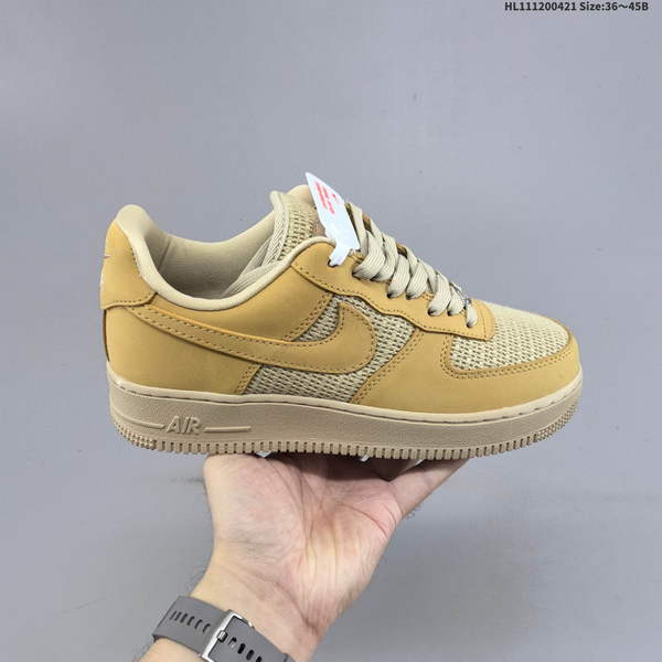 NIKE AIR FORCE 1 '07 LOW VERSATILE, PLATFORM-STYLE CASUAL SNEAKER FEATURING AIR CUSHIONING FOR A HEIGHT-BOOSTING EFFECT. AS5215D143