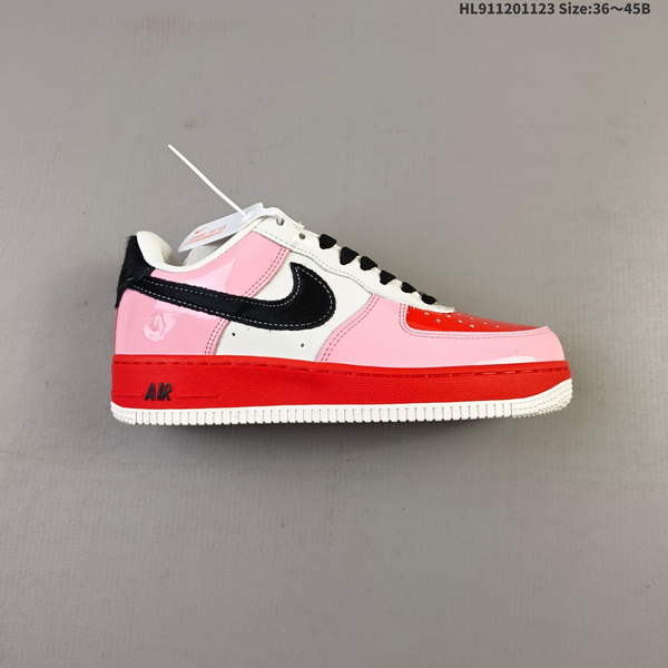 NIKE AIR FORCE 1 '07 LOW VERSATILE, PLATFORM-STYLE CASUAL SNEAKER FEATURING AIR CUSHIONING FOR A HEIGHT-BOOSTING EFFECT. AS5215D167