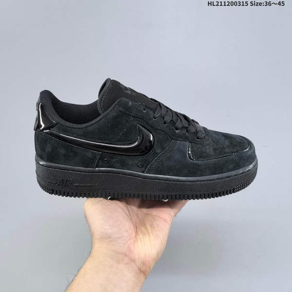 NIKE AIR FORCE 1 '07 LOW VERSATILE, PLATFORM-STYLE CASUAL SNEAKER FEATURING AIR CUSHIONING FOR A HEIGHT-BOOSTING EFFECT. AS5215D207