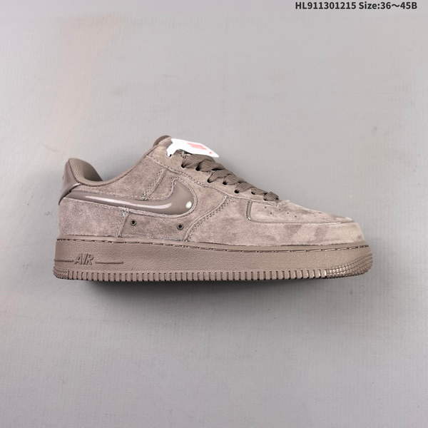 NIKE AIR FORCE 1 '07 LOW VERSATILE, PLATFORM-STYLE CASUAL SNEAKER FEATURING AIR CUSHIONING FOR A HEIGHT-BOOSTING EFFECT. AS5215D231