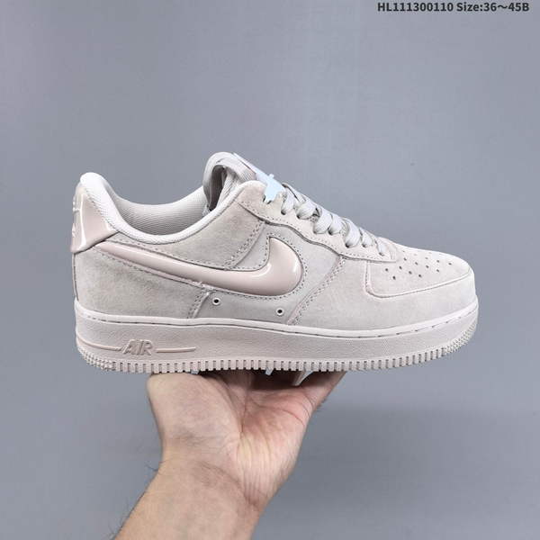NIKE AIR FORCE 1 '07 LOW VERSATILE, PLATFORM-STYLE CASUAL SNEAKER FEATURING AIR CUSHIONING FOR A HEIGHT-BOOSTING EFFECT. AS5215D236