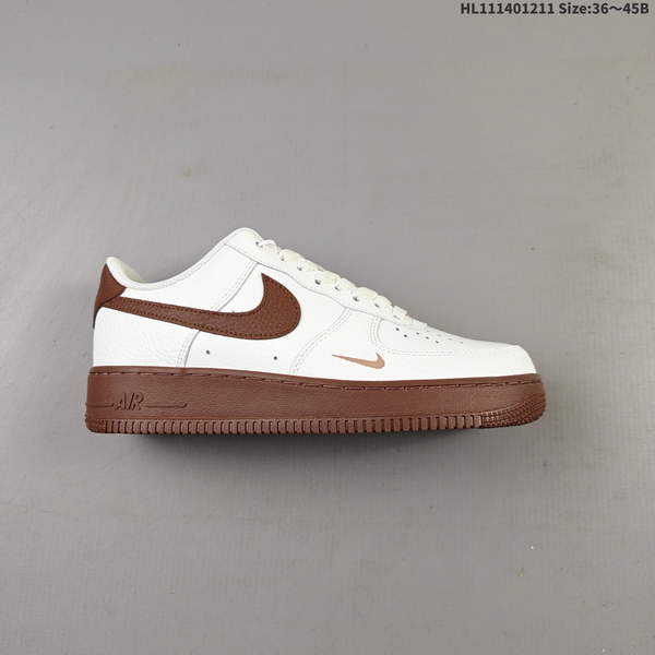 NIKE AIR FORCE 1 '07 LOW VERSATILE, PLATFORM-STYLE CASUAL SNEAKER FEATURING AIR CUSHIONING FOR A HEIGHT-BOOSTING EFFECT. AS5215D293