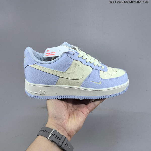 NIKE AIR FORCE 1 '07 LOW VERSATILE, PLATFORM-STYLE CASUAL SNEAKER FEATURING AIR CUSHIONING FOR A HEIGHT-BOOSTING EFFECT. AS5215D297