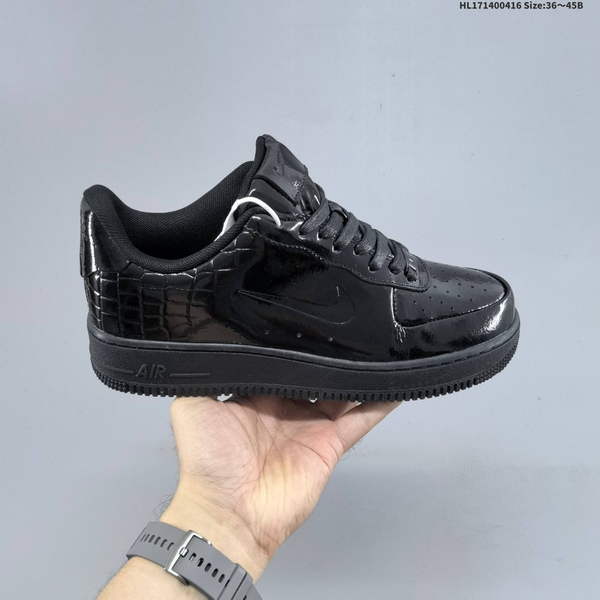 NIKE AIR FORCE 1 '07 LOW VERSATILE, PLATFORM-STYLE CASUAL SNEAKER FEATURING AIR CUSHIONING FOR A HEIGHT-BOOSTING EFFECT. AS5215D301
