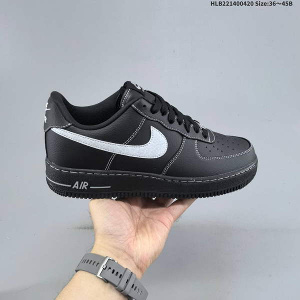 NIKE AIR FORCE 1 '07 LOW VERSATILE, PLATFORM-STYLE CASUAL SNEAKER FEATURING AIR CUSHIONING FOR A HEIGHT-BOOSTING EFFECT. AS5215D302