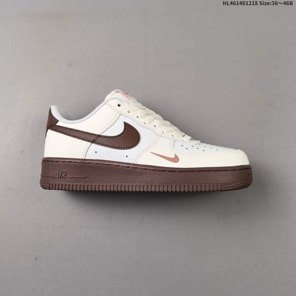 NIKE AIR FORCE 1 '07 LOW VERSATILE, PLATFORM-STYLE CASUAL SNEAKER FEATURING AIR CUSHIONING FOR A HEIGHT-BOOSTING EFFECT. AS5215D318