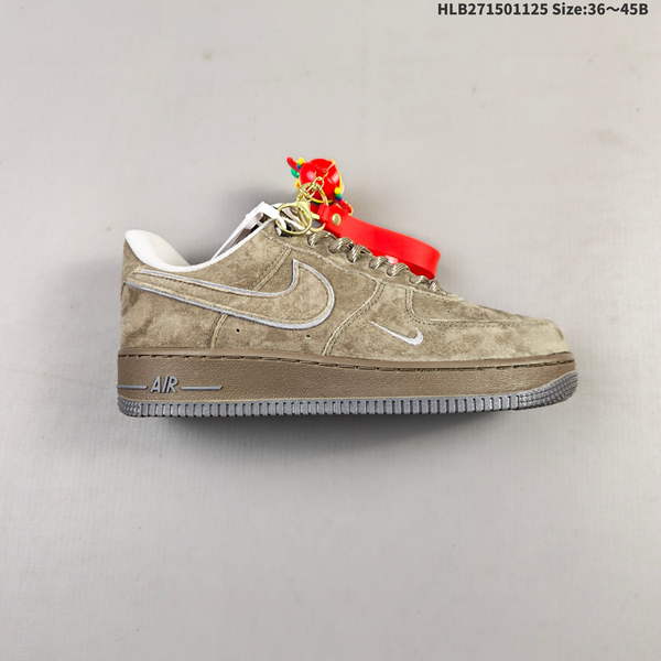 NIKE AIR FORCE 1 '07 LOW VERSATILE, PLATFORM-STYLE CASUAL SNEAKER FEATURING AIR CUSHIONING FOR A HEIGHT-BOOSTING EFFECT. AS5215D352