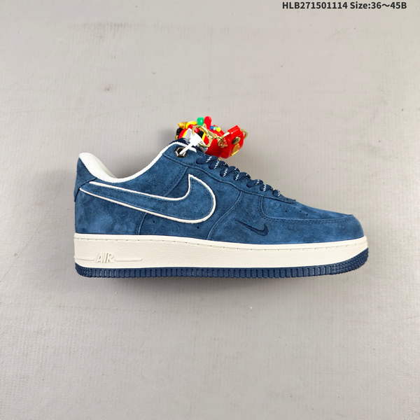 NIKE AIR FORCE 1 '07 LOW VERSATILE, PLATFORM-STYLE CASUAL SNEAKER FEATURING AIR CUSHIONING FOR A HEIGHT-BOOSTING EFFECT. AS5215D366