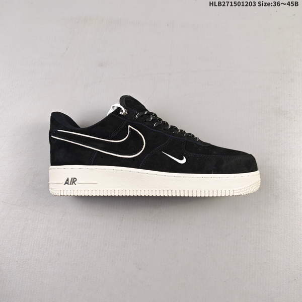 NIKE AIR FORCE 1 '07 LOW VERSATILE, PLATFORM-STYLE CASUAL SNEAKER FEATURING AIR CUSHIONING FOR A HEIGHT-BOOSTING EFFECT. AS5215D380