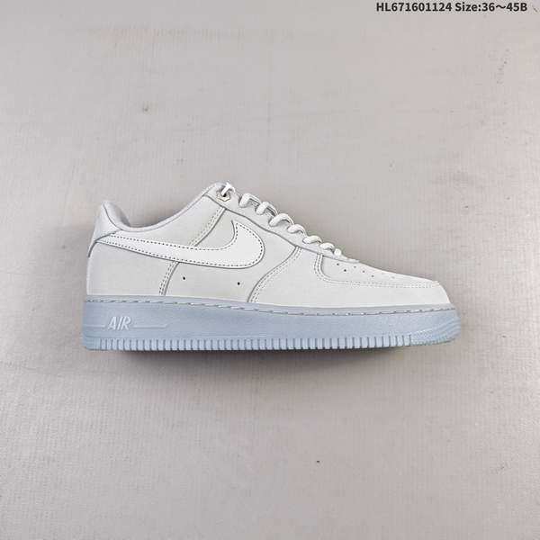 NIKE AIR FORCE 1 '07 LOW VERSATILE, PLATFORM-STYLE CASUAL SNEAKER FEATURING AIR CUSHIONING FOR A HEIGHT-BOOSTING EFFECT. AS5215D403