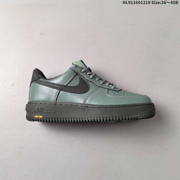 NIKE AIR FORCE 1 '07 LOW VERSATILE, PLATFORM-STYLE CASUAL SNEAKER FEATURING AIR CUSHIONING FOR A HEIGHT-BOOSTING EFFECT. AS5215D409