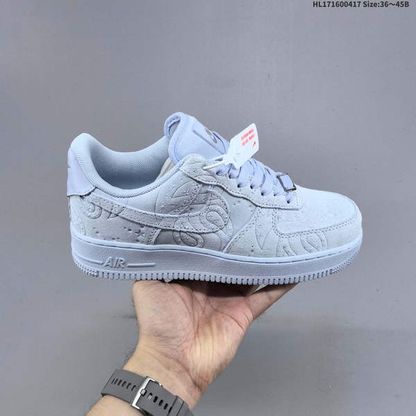 NIKE AIR FORCE 1 '07 LOW VERSATILE, PLATFORM-STYLE CASUAL SNEAKER FEATURING AIR CUSHIONING FOR A HEIGHT-BOOSTING EFFECT. AS5215D416
