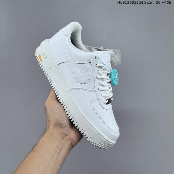NIKE AIR FORCE 1 '07 LOW VERSATILE, PLATFORM-STYLE CASUAL SNEAKER FEATURING AIR CUSHIONING FOR A HEIGHT-BOOSTING EFFECT. AS5215D423
