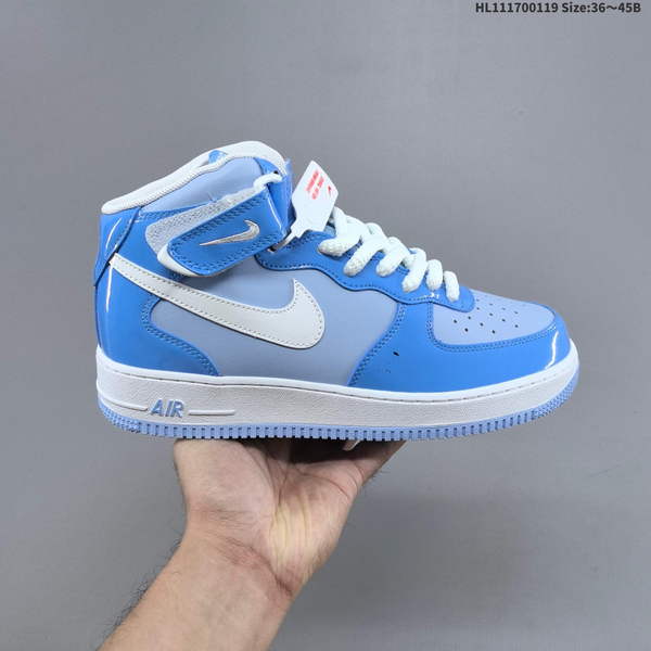 NIKE AIR FORCE 1 '07 LOW VERSATILE, PLATFORM-STYLE CASUAL SNEAKER FEATURING AIR CUSHIONING FOR A HEIGHT-BOOSTING EFFECT. AS5215D435