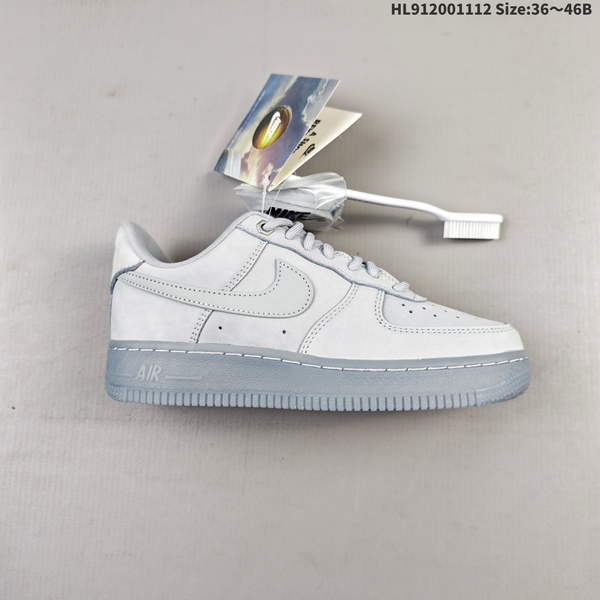 NIKE AIR FORCE 1 '07 LOW VERSATILE, PLATFORM-STYLE CASUAL SNEAKER FEATURING AIR CUSHIONING FOR A HEIGHT-BOOSTING EFFECT. AS5215D456