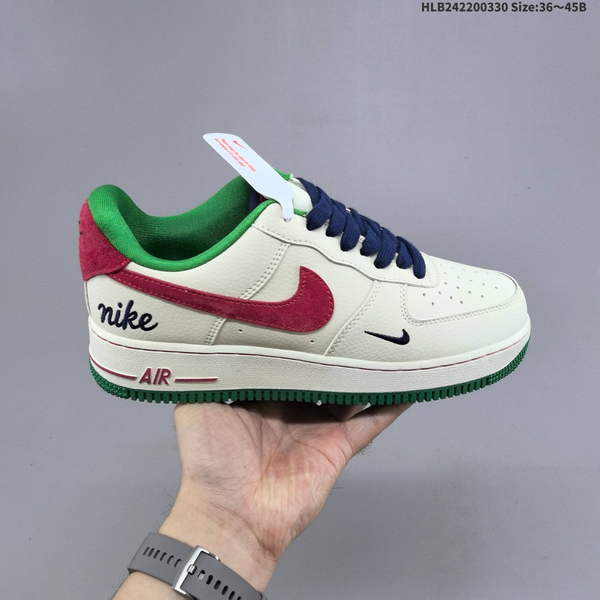 NIKE AIR FORCE 1 '07 LOW VERSATILE, PLATFORM-STYLE CASUAL SNEAKER FEATURING AIR CUSHIONING FOR A HEIGHT-BOOSTING EFFECT. AS5215D480