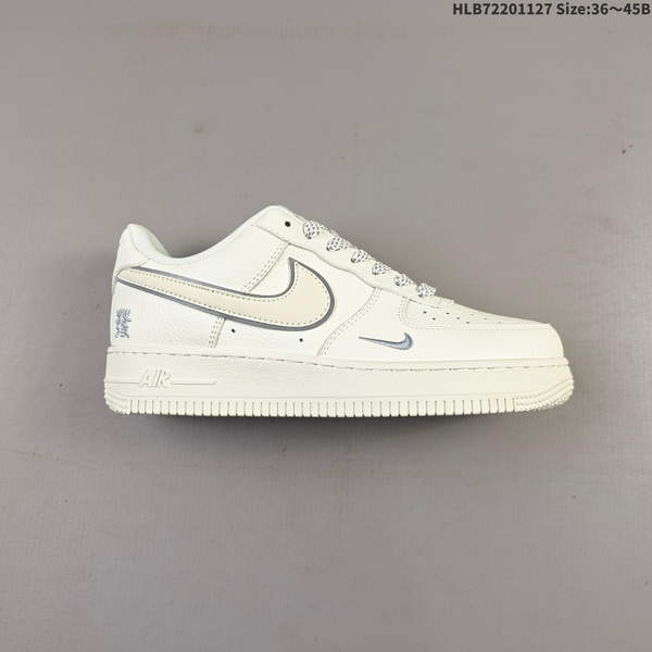 NIKE AIR FORCE 1 '07 LOW VERSATILE, PLATFORM-STYLE CASUAL SNEAKER FEATURING AIR CUSHIONING FOR A HEIGHT-BOOSTING EFFECT. AS5215D509