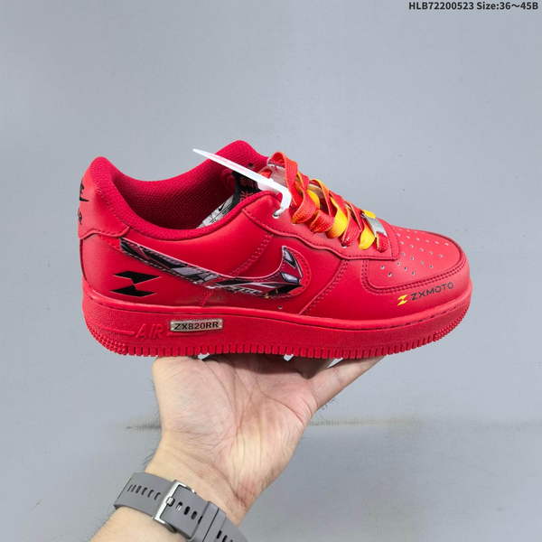 NIKE AIR FORCE 1 '07 LOW VERSATILE, PLATFORM-STYLE CASUAL SNEAKER FEATURING AIR CUSHIONING FOR A HEIGHT-BOOSTING EFFECT. AS5215D542