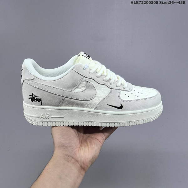 NIKE AIR FORCE 1 '07 LOW VERSATILE, PLATFORM-STYLE CASUAL SNEAKER FEATURING AIR CUSHIONING FOR A HEIGHT-BOOSTING EFFECT. AS5215D579