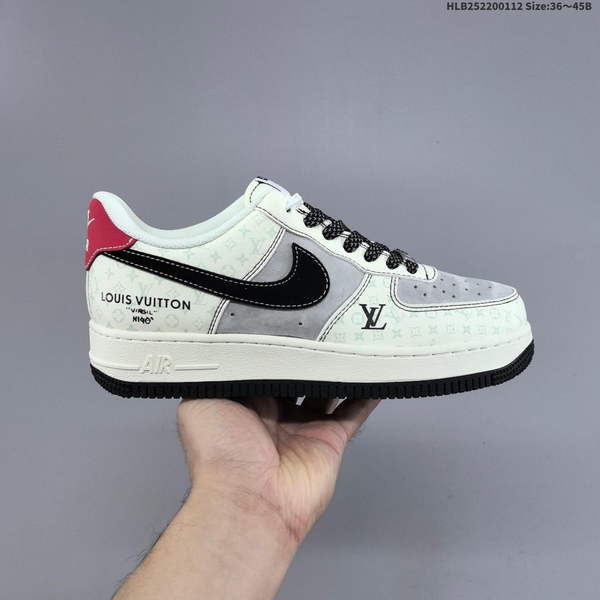 NIKE AIR FORCE 1 '07 LOW VERSATILE, PLATFORM-STYLE CASUAL SNEAKER FEATURING AIR CUSHIONING FOR A HEIGHT-BOOSTING EFFECT. AS5215D580