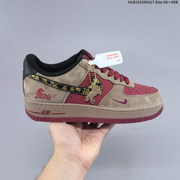 NIKE AIR FORCE 1 '07 LOW VERSATILE, PLATFORM-STYLE CASUAL SNEAKER FEATURING AIR CUSHIONING FOR A HEIGHT-BOOSTING EFFECT. AS5215D594