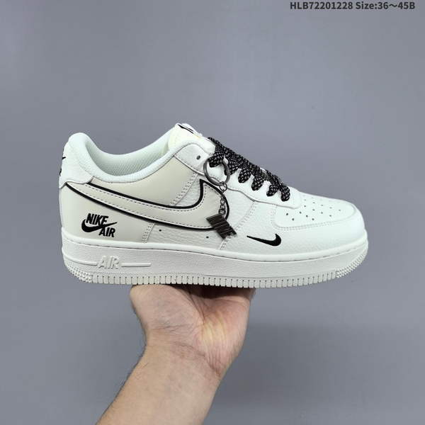 NIKE AIR FORCE 1 '07 LOW VERSATILE, PLATFORM-STYLE CASUAL SNEAKER FEATURING AIR CUSHIONING FOR A HEIGHT-BOOSTING EFFECT. AS5215D604