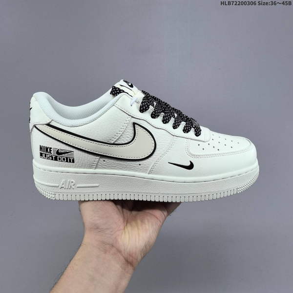 NIKE AIR FORCE 1 '07 LOW VERSATILE, PLATFORM-STYLE CASUAL SNEAKER FEATURING AIR CUSHIONING FOR A HEIGHT-BOOSTING EFFECT. AS5215D609