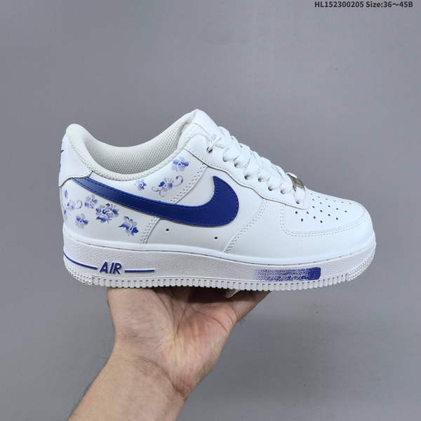 NIKE AIR FORCE 1 '07 LOW VERSATILE, PLATFORM-STYLE CASUAL SNEAKER FEATURING AIR CUSHIONING FOR A HEIGHT-BOOSTING EFFECT. AS5215D613