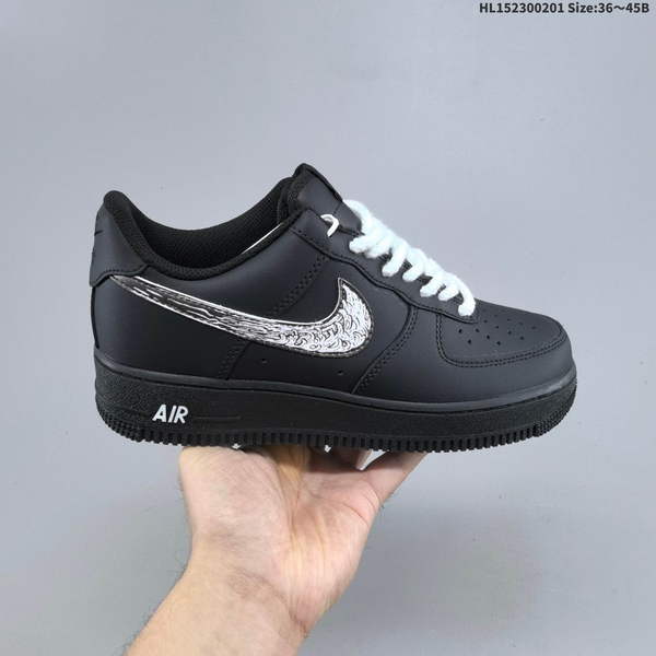 NIKE AIR FORCE 1 '07 LOW VERSATILE, PLATFORM-STYLE CASUAL SNEAKER FEATURING AIR CUSHIONING FOR A HEIGHT-BOOSTING EFFECT. AS5215D617