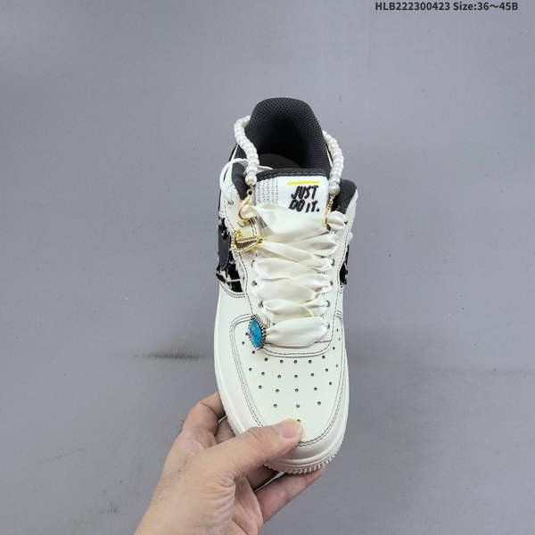NIKE AIR FORCE 1 '07 LOW VERSATILE, PLATFORM-STYLE CASUAL SNEAKER FEATURING AIR CUSHIONING FOR A HEIGHT-BOOSTING EFFECT. AS5215D647