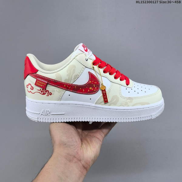 NIKE AIR FORCE 1 '07 LOW VERSATILE, PLATFORM-STYLE CASUAL SNEAKER FEATURING AIR CUSHIONING FOR A HEIGHT-BOOSTING EFFECT. AS5215D648