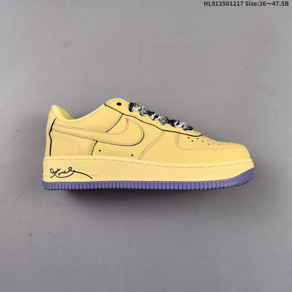 NIKE AIR FORCE 1 '07 LOW VERSATILE, PLATFORM-STYLE CASUAL SNEAKER FEATURING AIR CUSHIONING FOR A HEIGHT-BOOSTING EFFECT. AS5215D663