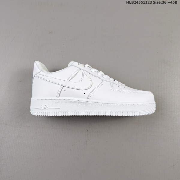NIKE AIR FORCE 1 '07 LOW VERSATILE, PLATFORM-STYLE CASUAL SNEAKER FEATURING AIR CUSHIONING FOR A HEIGHT-BOOSTING EFFECT. AS5215D665