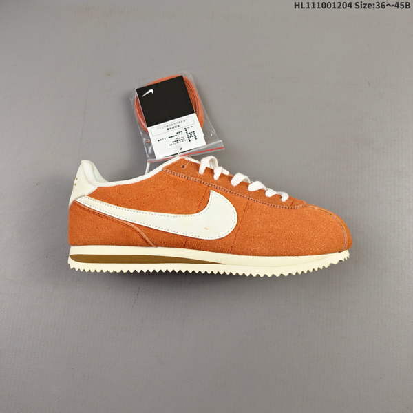 NIKE CLASSIC CORTEZ – A LIGHTWEIGHT, COMFORTABLE CASUAL RUNNING SHOE AND ATHLETIC FOOTWEAR THAT EMBODIES PURE DEDICATION. THIS SPIRIT HAS MADE CORTEZ A TIMELESS CLASSIC.