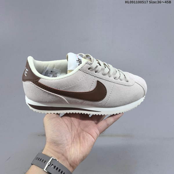 NIKE CLASSIC CORTEZ – A LIGHTWEIGHT, COMFORTABLE CASUAL RUNNING SHOE AND ATHLETIC FOOTWEAR THAT EMBODIES PURE DEDICATION. THIS SPIRIT HAS MADE CORTEZ A TIMELESS CLASSIC.