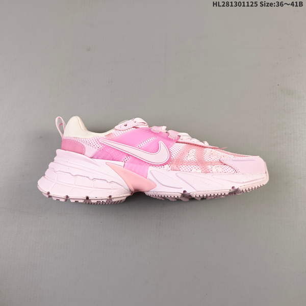 NIKE V2K RUN IS A RETRO-INSPIRED ATHLETIC SHOE WITH A BREATHABLE MESH UPPER. ITS SLEEK GRAY-SILVER MATERIAL PROVIDES EXCELLENT FIT, WHILE SWOOSH LOGO ON SIDE AND TOE DESIGN ENHANCE ITS DISTINCTIVE STYLE.