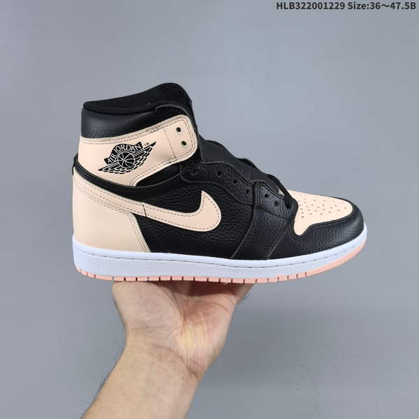 NIKE MEN'S AND WOMEN'S ATHLETIC SHOES: NIKE AIR JORDAN 1 RETRO HIGH OG – A REPLICA VERSION OF ICONIC JORDAN 1 BASKETBALL SHOE WITH A LEATHER UPPER.